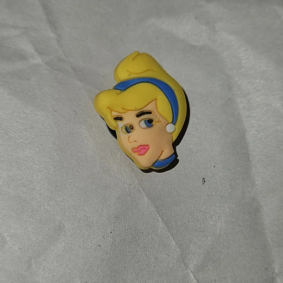 4/$8 Disney Cinderella Character Shoe Charm Jibbitz Crocs - Picture 3 of 4